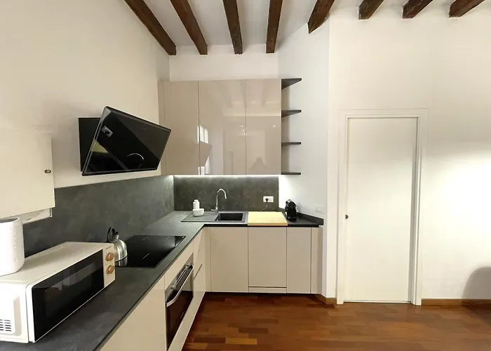 Antica Corte Navigli-Darsena